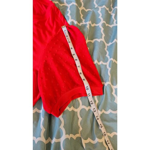 Carmen Marc Valvo Red Short Sleeve Women’s 2X Textured Sleeves Stretchy Blouse - Picture 8 of 9